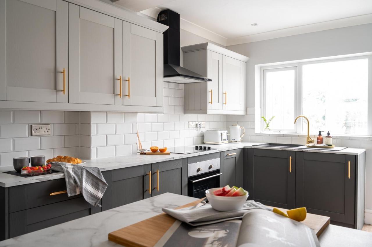 Large Luxury Solihull House - The Residence - Close To Nec - Sleeps 9 Εξωτερικό φωτογραφία